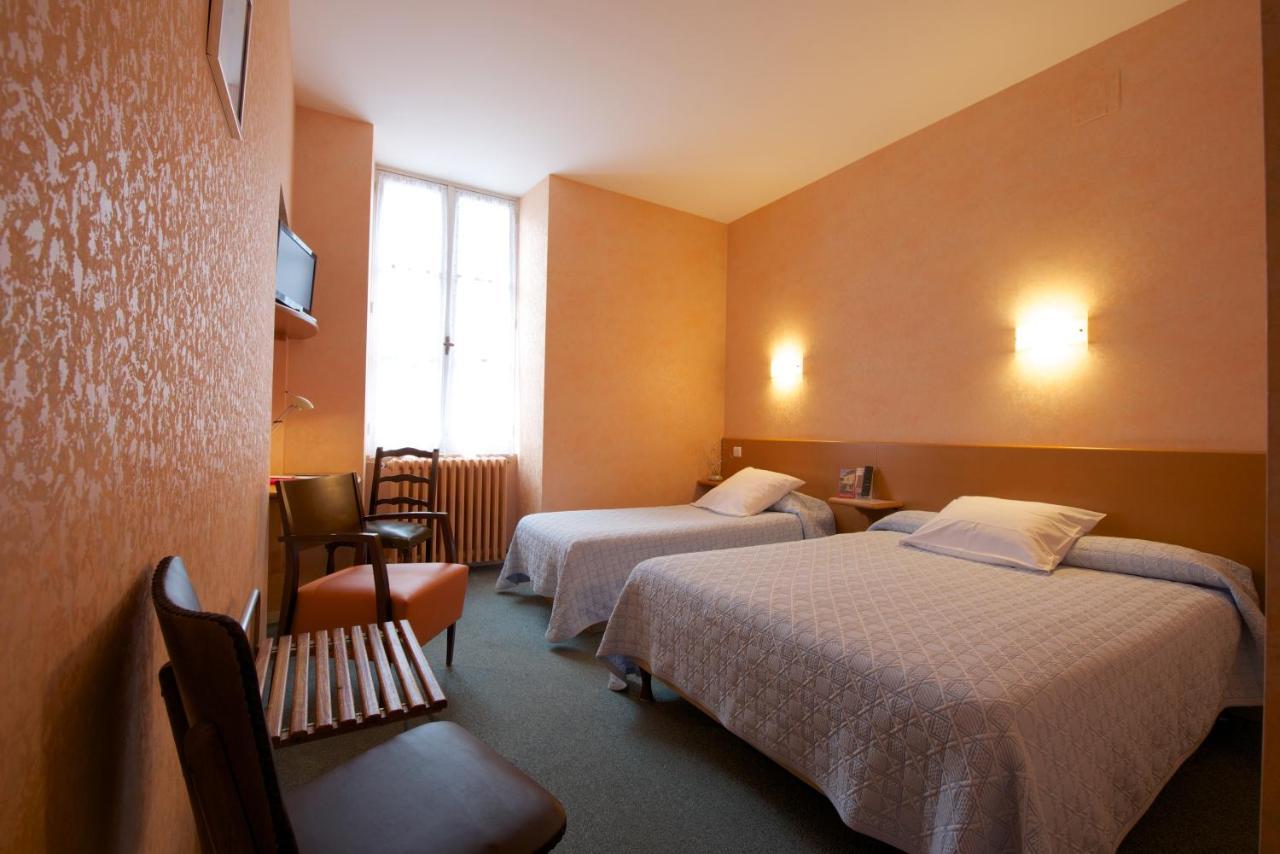 Logis Hotel De France Arudy Bagian luar foto