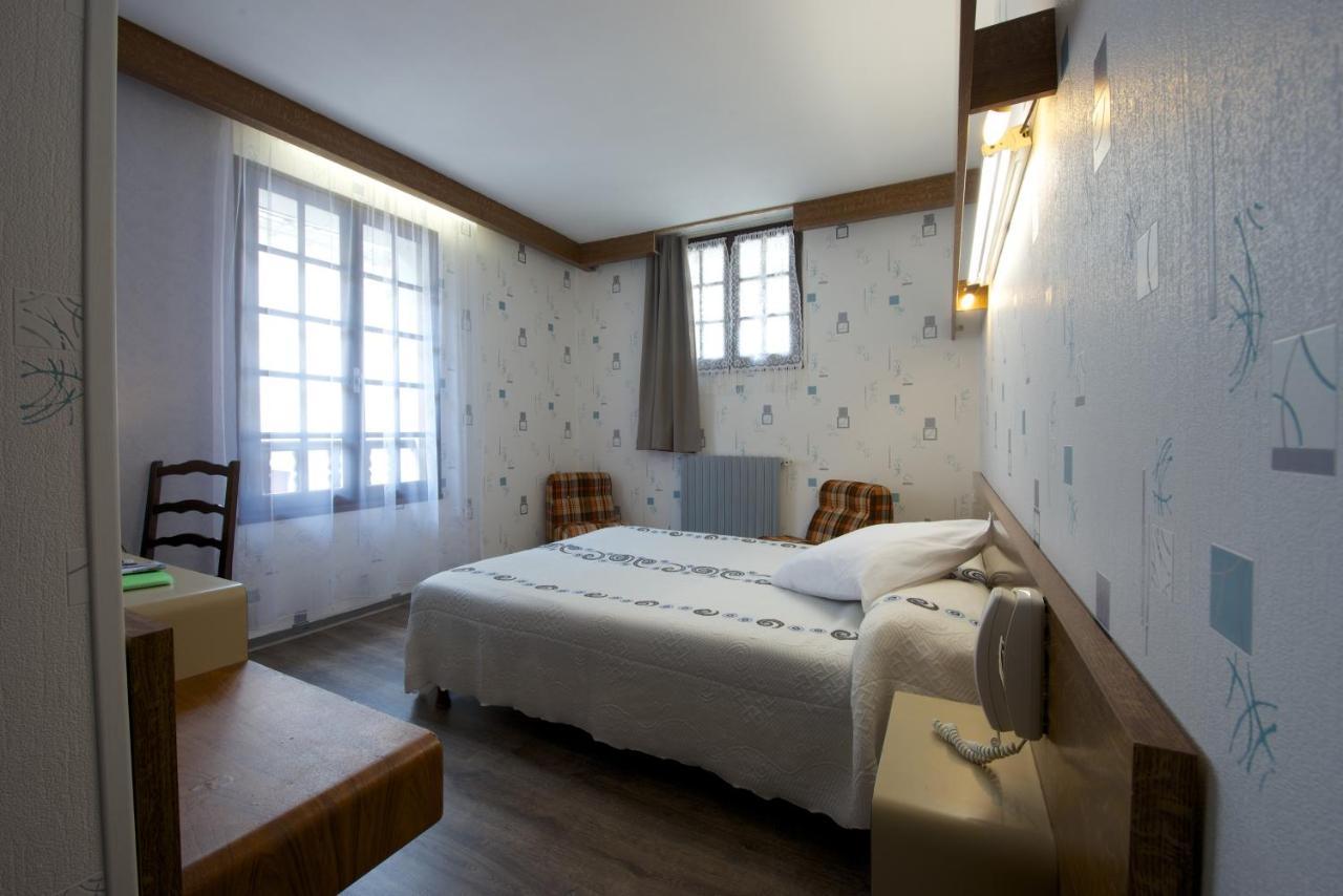 Logis Hotel De France Arudy Bagian luar foto