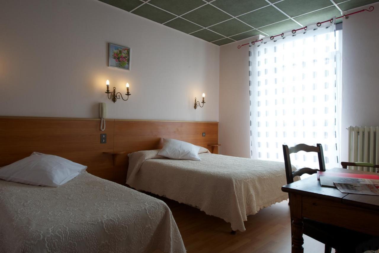 Logis Hotel De France Arudy Bagian luar foto