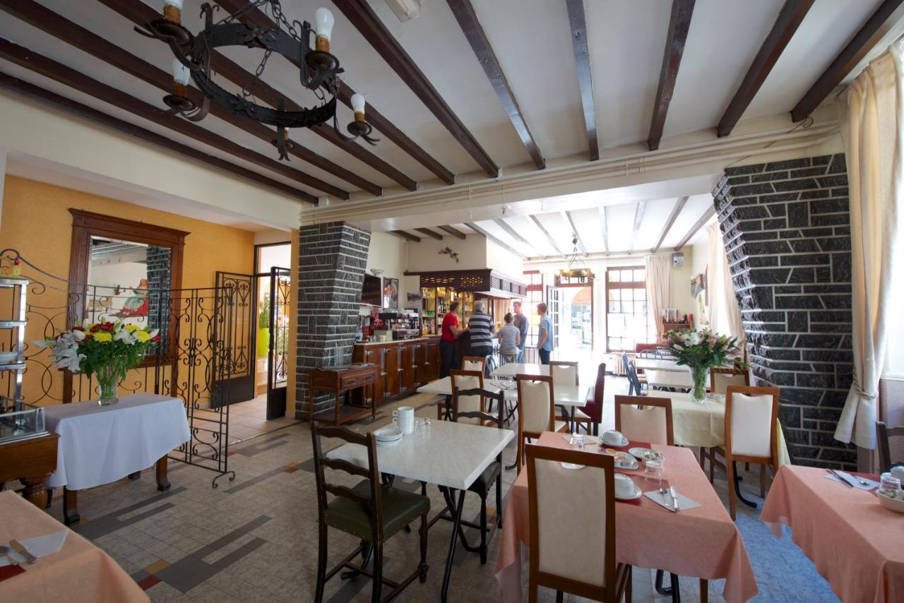Logis Hotel De France Arudy Bagian luar foto