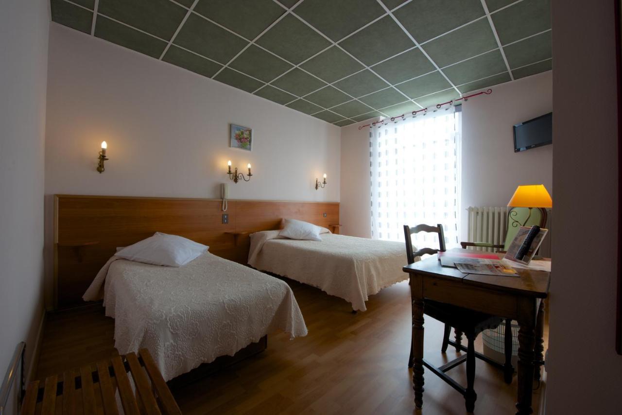 Logis Hotel De France Arudy Bagian luar foto