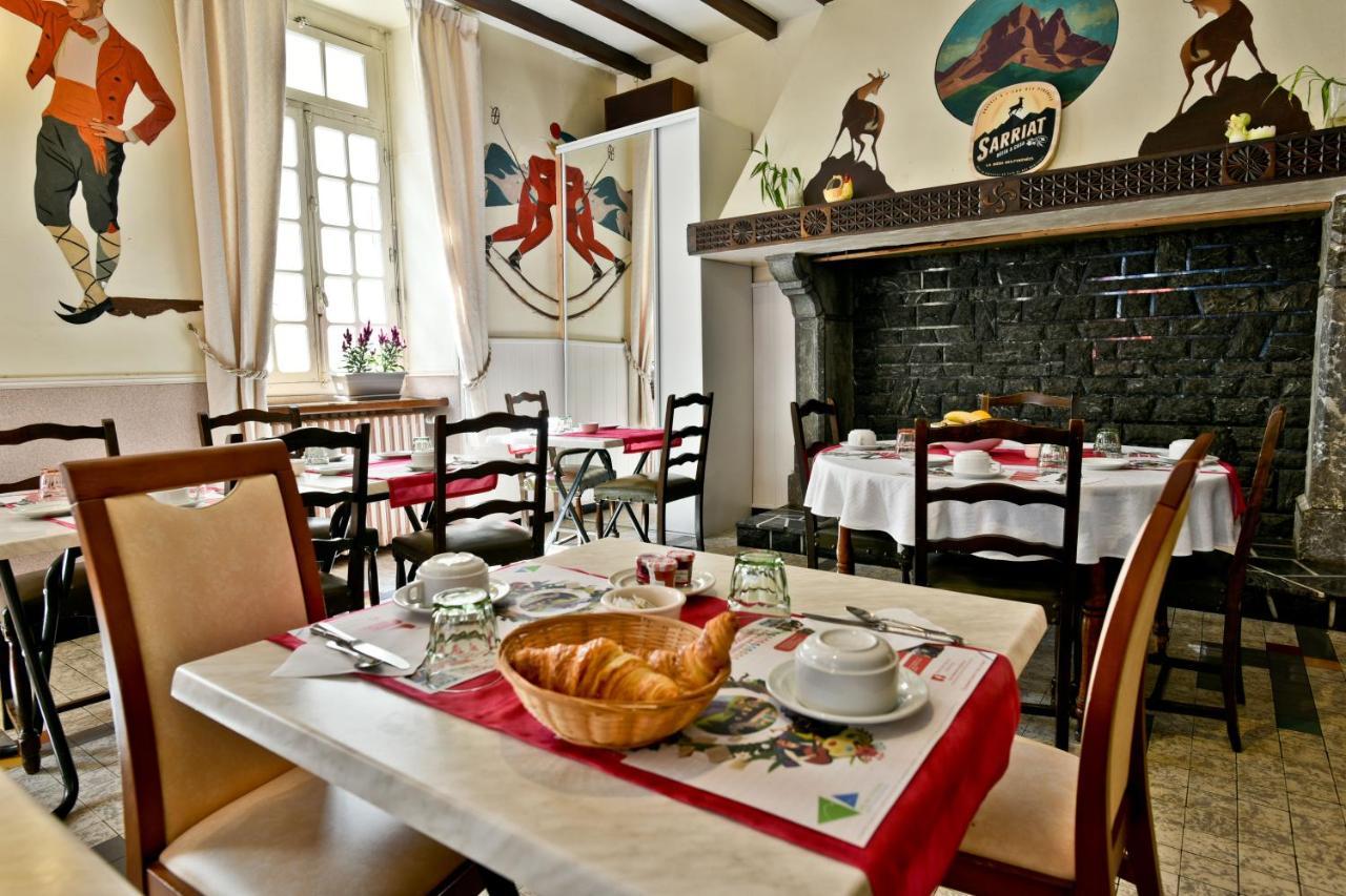 Logis Hotel De France Arudy Bagian luar foto