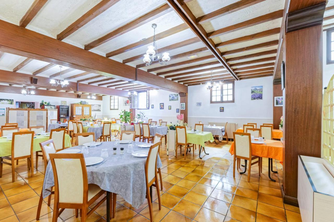 Logis Hotel De France Arudy Bagian luar foto