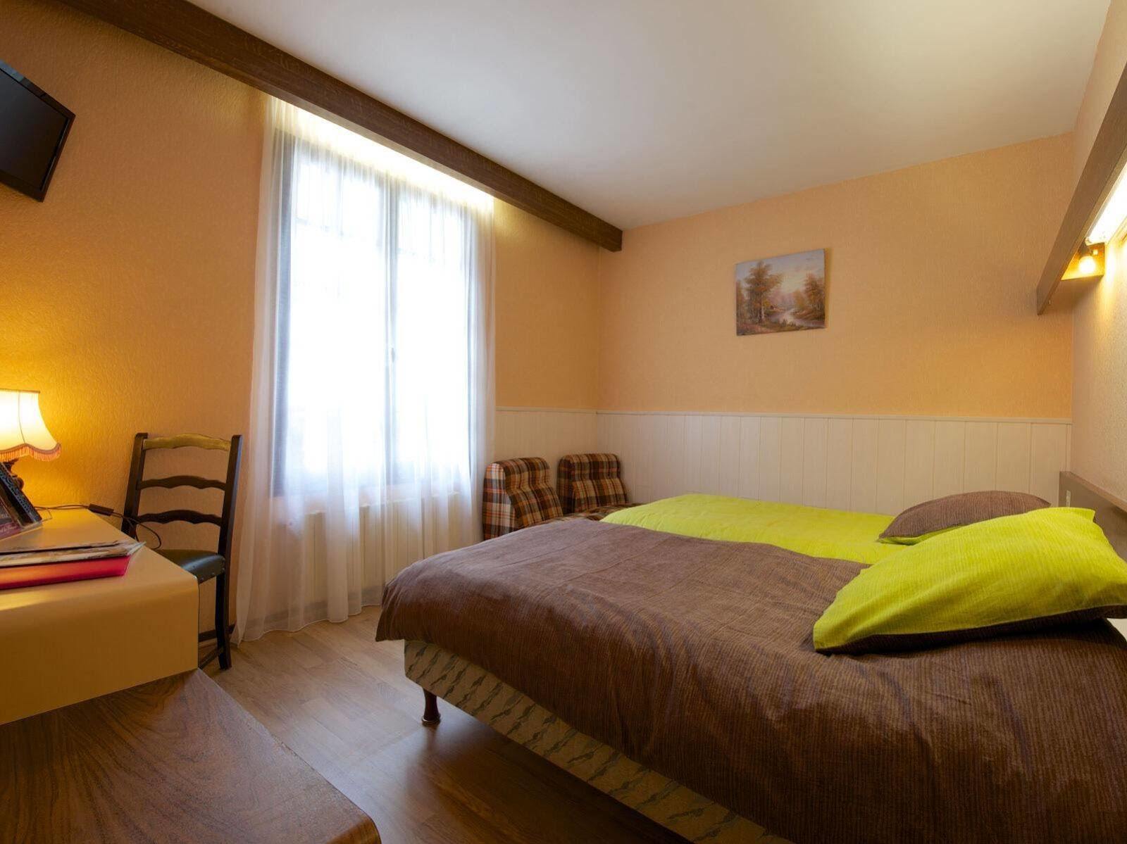 Logis Hotel De France Arudy Bagian luar foto